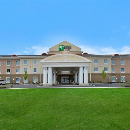 Holiday Inn Express & Suites Utica By Ihg Zewnętrze zdjęcie