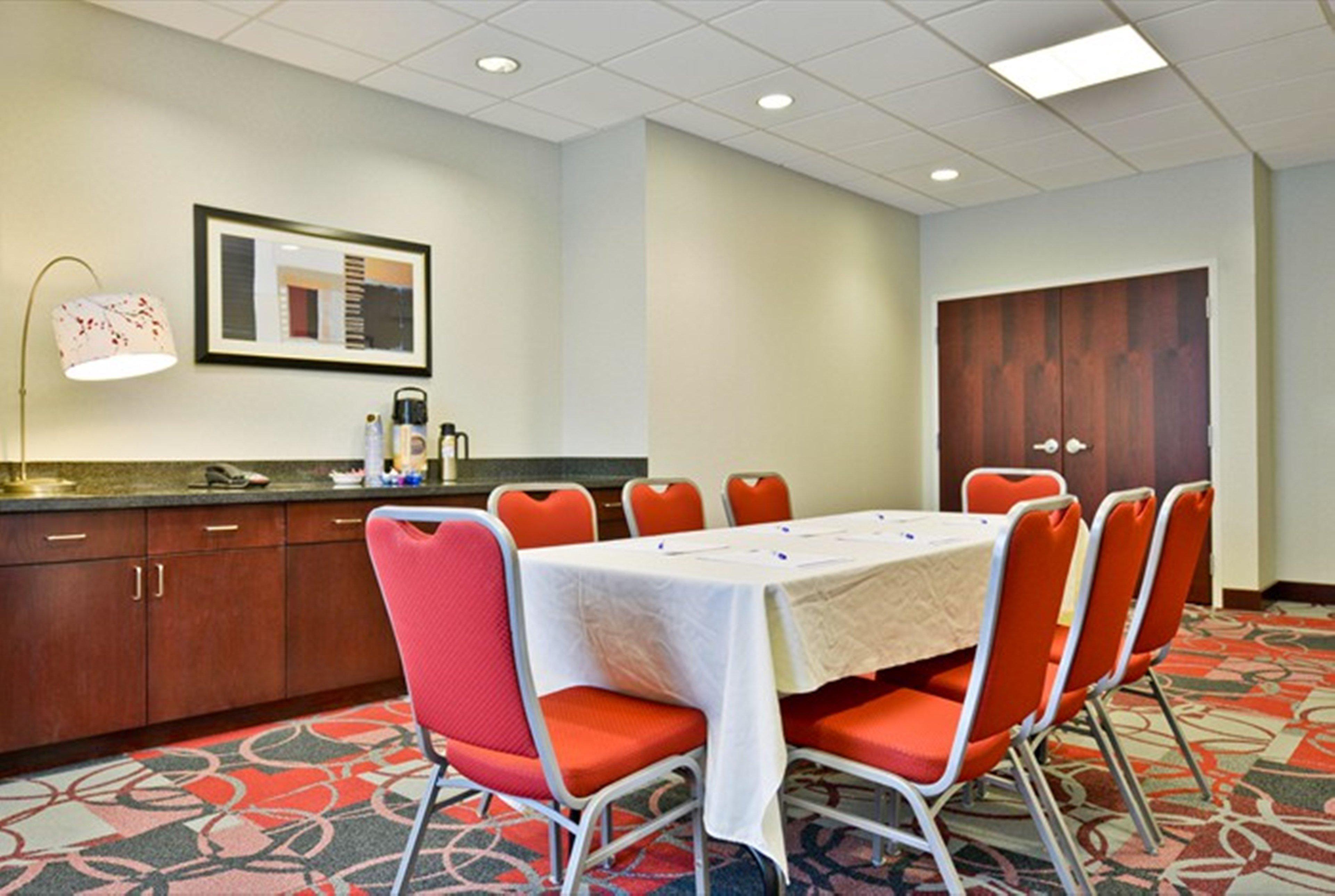 Holiday Inn Express & Suites Utica By Ihg Zaplecze biznesowe zdjęcie